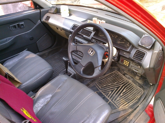 ขาย HONDA, CIVIC 1.5 EX (4Dr) สีแดง เกียร์ออโต้ เครื่องดี พวงมาลัยเพาเวอร์ ติดแก๊สแล้ว