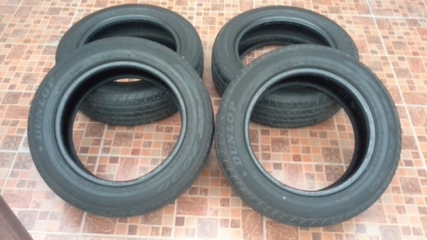 ขายยาง Dunlop 185 60 R15 ราคา 4 เส้น 1000 บาท