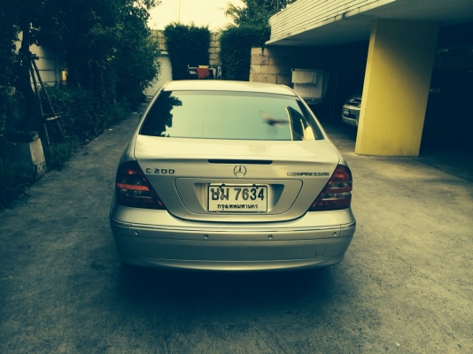 BENZ C200K ปี 2004 BENZ C200K ปี 2004