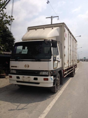 HINO 6 ล้อ ตู้บรรทุก HINO 6 ล้อ ตู้บรรทุก