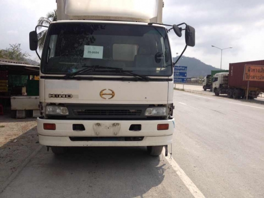 HINO 6 ล้อ ตู้บรรทุก HINO 6 ล้อ ตู้บรรทุก