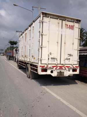 HINO 6 ล้อ ตู้บรรทุก HINO 6 ล้อ ตู้บรรทุก