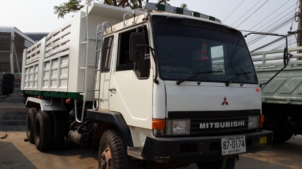 ขายด่วนไอ้หลงโบสองเพลาดั้มสภาพพร้อมใช้สุดๆFN527MTF-โทร0801515451