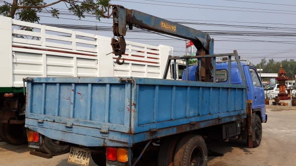 ขายด่วนหกล้อ115ของแท้ติดเครนสภาพพร้อมใช้ราคาโคตรถูกรีบโทร0801515451