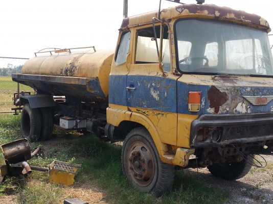 รถน้ำ ไม่มี ทะเบียน