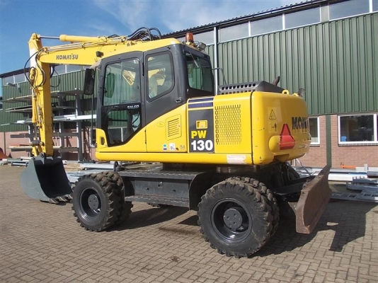 New stock Komatsu PW130-7K ปี 2006 นำเข้าจากยุโรป สวยครับ