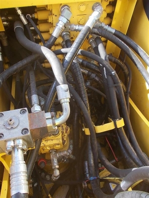 New stock Komatsu PW130-7K ปี 2006 นำเข้าจากยุโรป สวยครับ