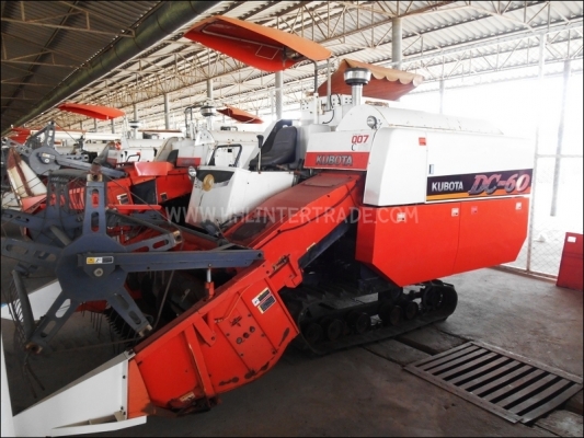 ขาย รถเกี่ยวนวดข้าว KUBOTA DC-60