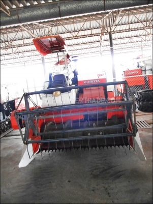 ขาย รถเกี่ยวนวดข้าว KUBOTA DC-60