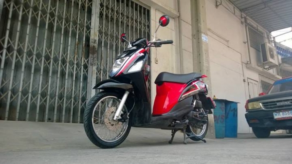 LET 2013 แดงดำ สภาพนางฟ้า วิ่งน้อย แบตใหม่ ขายถูกๆ ตอ่รองได้เยอะ