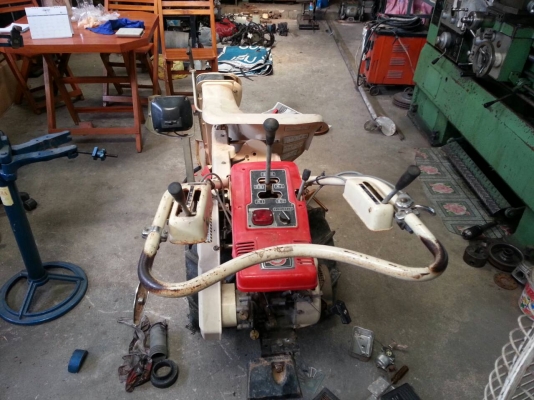 ขาย รถเกี่ยวข้าว สภาพใหม่ ราคาถูก