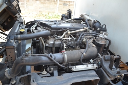 ขายด่วน รถบรรทุก 6 ล้อ ISUZU NQR 175 HP Year 2013