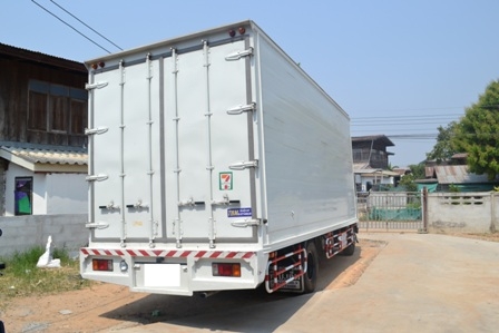 ขายด่วน รถบรรทุก 6 ล้อ ISUZU NQR 175 HP Year 2013