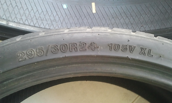 295-30-24 ปี11 ดอกเต็มใช้น้อยเปลี่ยนใส่เบอร์ใหญ่กว่านี่