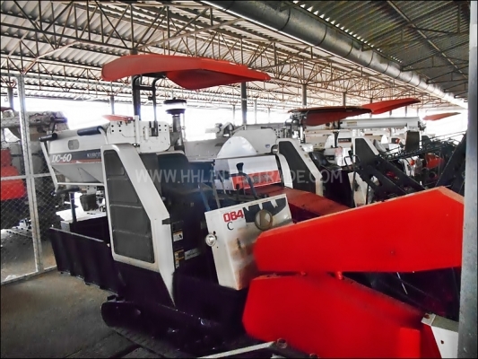 ขายรถเกี่ยวนวดข้าว รุ่น KUBOTA DC-60
