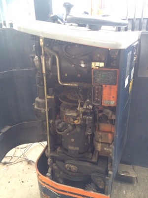 Toyota รุ่น5 ไฟฟ้ายืนขับ เสาสูง 5เมตร ยก1.5ตัน มีสไลด์ชิพเลื่อนงาซ้ายขวา สภาพดีมาก โมเดลนอก ขาย 180,000 บาท ติดต่อ 094-4267-888 จะเด็ด Toyota รุ่น5 ไฟฟ้ายืนขับ เสาสูง 5เมตร ยก1.5ตัน มีสไลด์ชิพเลื่อนงาซ้ายขวา สภาพดีมาก โมเดลนอก ขาย 180,000 บาท ติดต่อ 094-4267-888 จะเด็ด