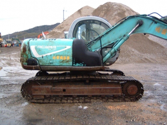 ขายด่วน!!! รถขุด KOBELCO SK120-3 ซีเรียล LP14076 สินค้าอยู่ญี่ปุ่น ราคาพิเศษ ต่อรองราคาได้