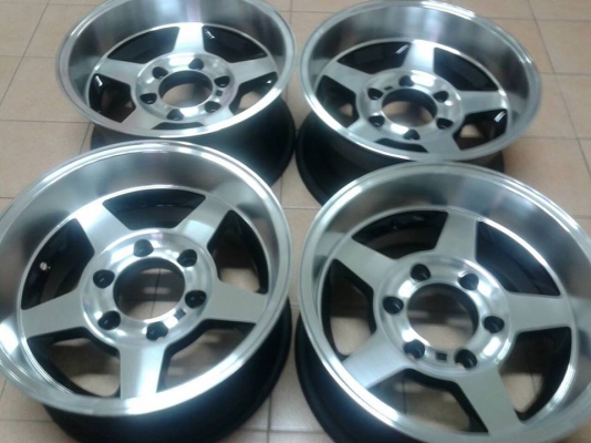 ขายล้อแม๊ก 15x7 น้ำหนักเบา