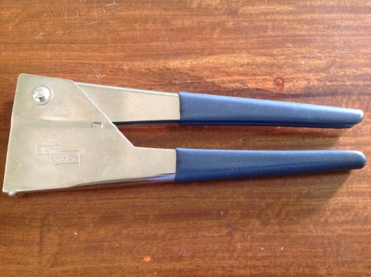 ขายคีมยิงรีเวท Wards Power-Kraft เก่าเก็บ ขายคีมยิงรีเวท Wards Power-Kraft เก่าเก็บ