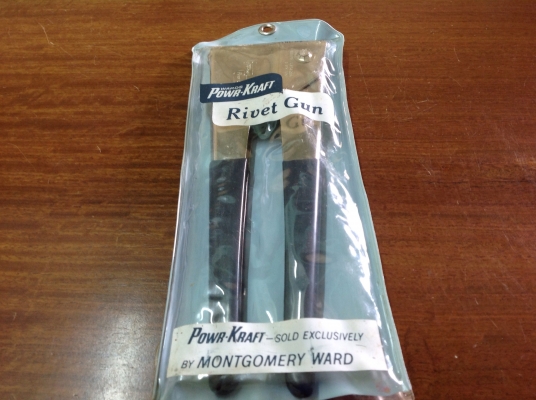 ขายคีมยิงรีเวท Wards Power-Kraft เก่าเก็บ ขายคีมยิงรีเวท Wards Power-Kraft เก่าเก็บ