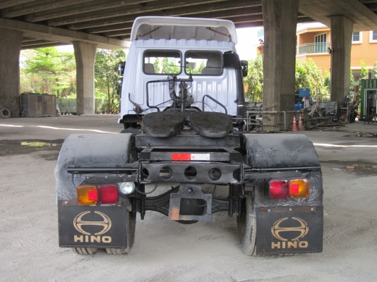 หัวลาก 6 ล้อ HINO