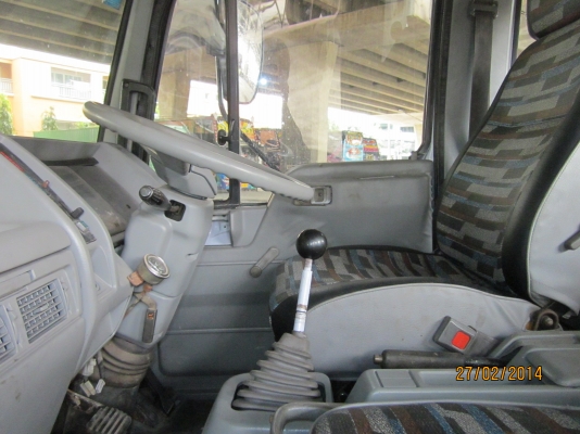 หัวลาก 6 ล้อ HINO
