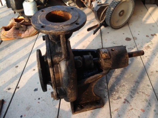 ปั๊มหอยโข่ง รู 3.5 นิ้ว สูบน้ำท่า บาดาล สารพัด ประโยชน์