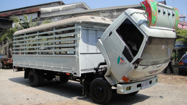 ็็HINO ฃุปเปอร์เสี่ย เครื่องWO6E(160แรง) รถสวยพร้อมใช้