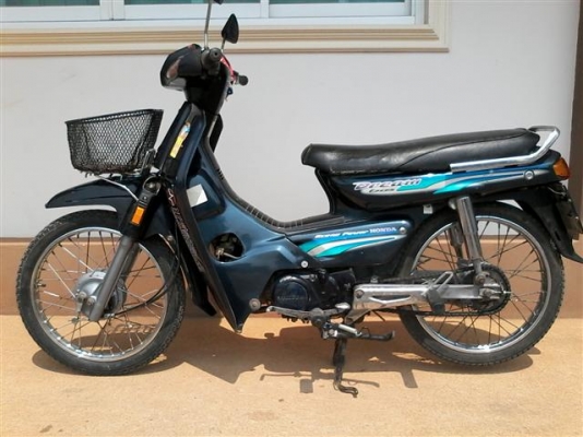 ขายดรีมทูเครื่องดำทะเบียนพร้อมโอนรถปี 40 ทะเบียนขาดเกิน 3 ปี เครื่องเดิมพอใช้ ขาย 7900 บาท