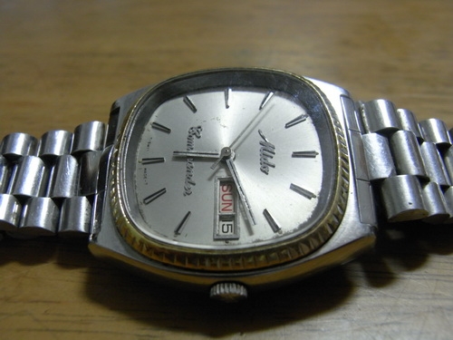 27ก.พ.((น้าเล็ก)) นำเสนอนาฬิกาข้อมือ 27ก.พ.((น้าเล็ก)) นำเสนอนาฬิกาข้อมือ