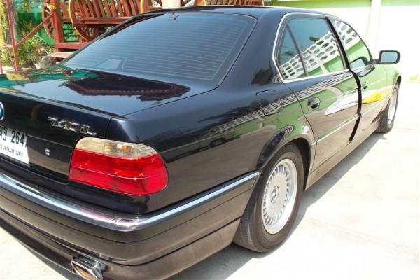 ขาย bmw series 740 il