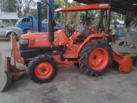 ขายรถแทรกเตอร์ L3408 4WD ขายรถแทรกเตอร์ L3408 4WD