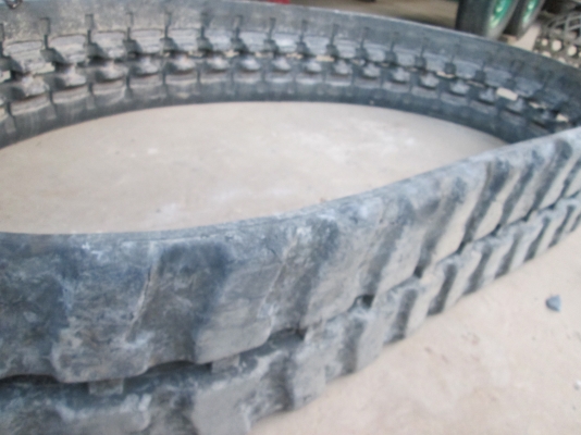 ขายแทรกยาง  สวย หนา เก่าญี่ปุ่น 1เส้น