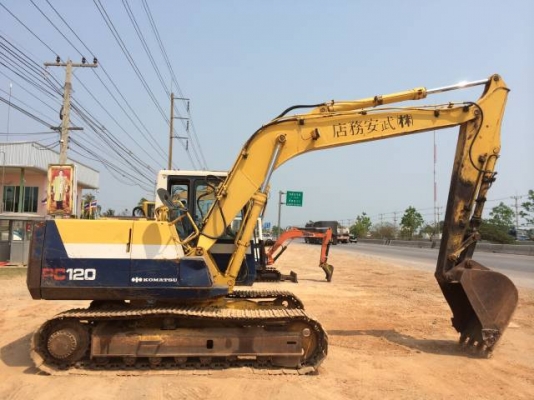 ขายรถแบคโฮ KOMATSU PC120-5 มี VDO ระบบไฟฟ้าเต็ม รถนอกนำเข้าสภาพสวย สนใจติดต่อ 089-8368497