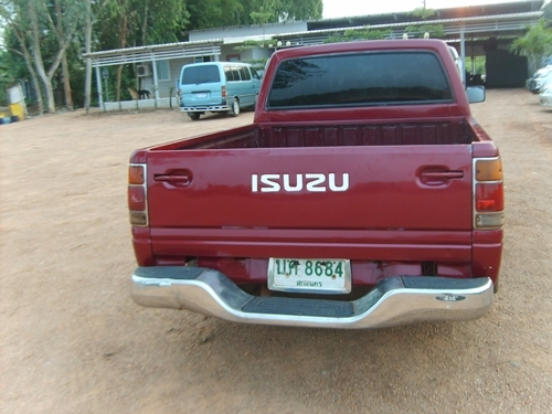 ขาย isuzu spacecab พร้อมใช้