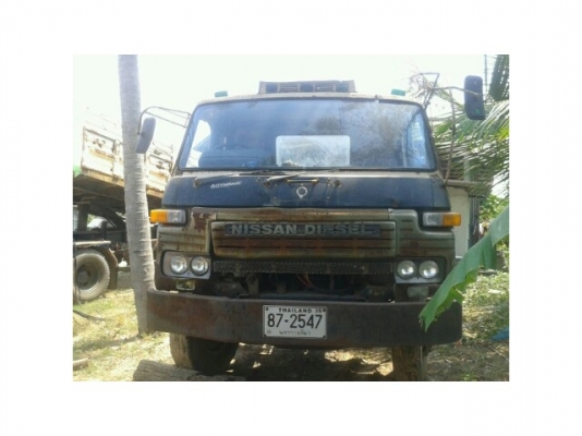 ขายNISSAN UD 2เพลาใหญ่ เครื่อง225แรง สภาพพร้อมใช้งาน เอกสารพร้อมโอน