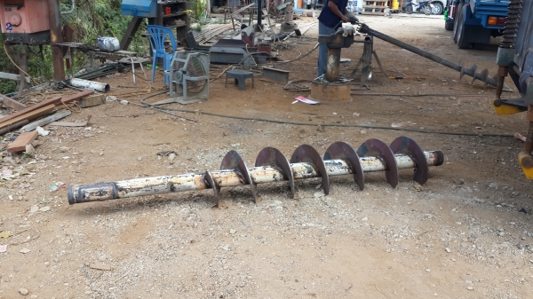 ขายดอกสว่านเจาะดิน42ซม.มีแกนยึดได้ยาว5เมตร