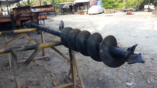 ขายดอกสว่านเจาะดิน42ซม.มีแกนยึดได้ยาว5เมตร