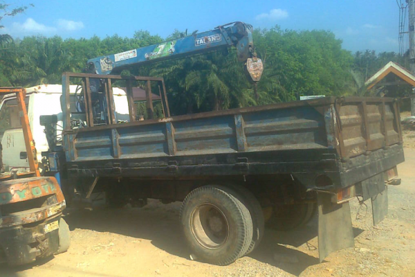 Mitsubishi Canter เทรน Tadano 3 ตัน ท้อง V เครื่อง 115 แรงม้า สภาพพร้อมใช้