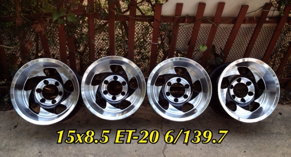 ขายล้อ Enkei ขอบ 15x8.5 ออฟ-20 6/139.7 ออฟลึกๆ สวยมาก