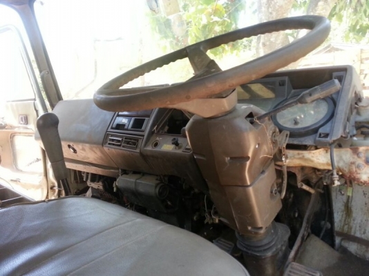 รถฮีโน่ 10 ล้อ  KT925   168 แรงม้า.  ( ขายหัว , คัชซี )   สนใจติดต่อ 081 - 6079515