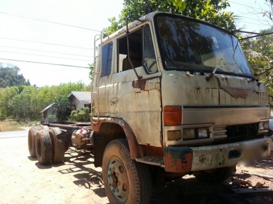 รถฮีโน่ 10 ล้อ  KT925   168 แรงม้า.  ( ขายหัว , คัชซี )   สนใจติดต่อ 081 - 6079515