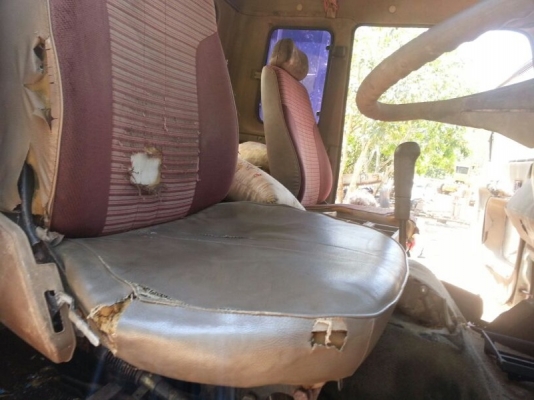 รถฮีโน่ 10 ล้อ  KT925   168 แรงม้า.  ( ขายหัว , คัชซี )   สนใจติดต่อ 081 - 6079515