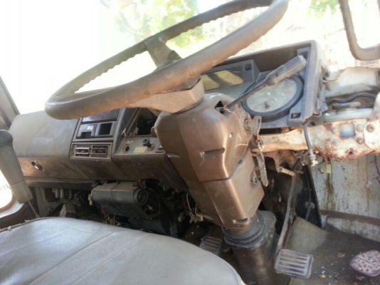 รถฮีโน่ 10 ล้อ  KT925   168 แรงม้า.  ( ขายหัว , คัชซี )   สนใจติดต่อ 081 - 6079515