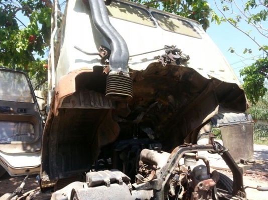 รถฮีโน่ 10 ล้อ  KT925   168 แรงม้า.  ( ขายหัว , คัชซี )   สนใจติดต่อ 081 - 6079515