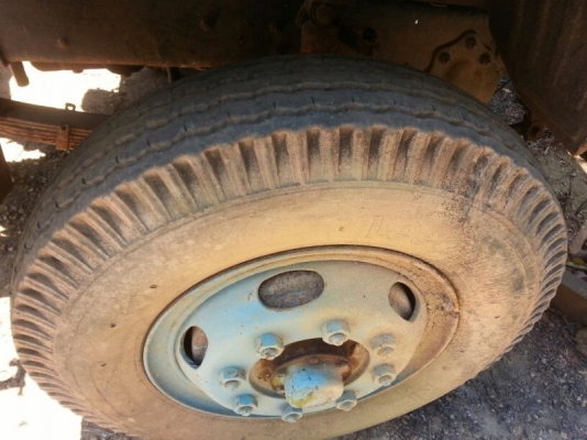 รถฮีโน่ 10 ล้อ  KT925   168 แรงม้า.  ( ขายหัว , คัชซี )   สนใจติดต่อ 081 - 6079515