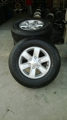 ขายแล้วครับ ล้อขอบ16พร้อมยางป้ายแดง