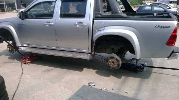 ขายแล้วครับ ล้อขอบ16พร้อมยางป้ายแดง