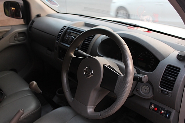 NISSAN NAVARA 2.5 ปี2009 ตอนเดียว รถบ้านแท้ สวยสุดๆ 345000