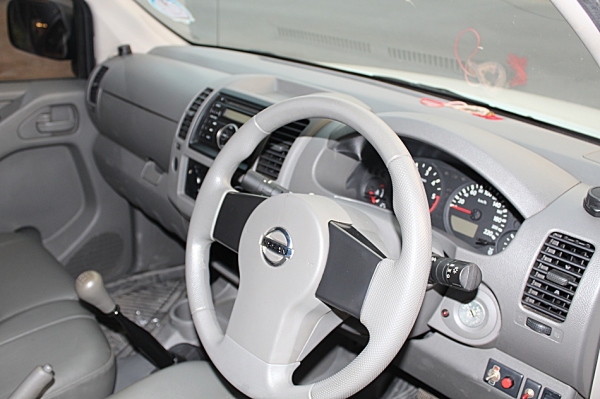 NISSAN NAVARA 2.5 ปี2009 ตอนเดียว รถบ้านแท้ สวยสุดๆ 345000